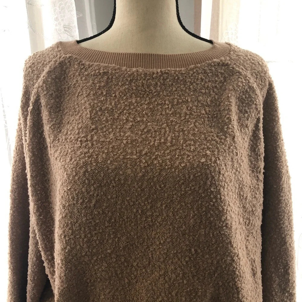 Poof New York salmon coloured sweater SZ M